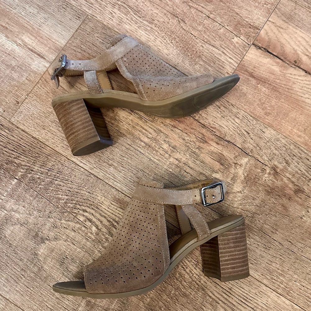 Franco Sarto Perforated Leather Block Heel Sandals Size 7